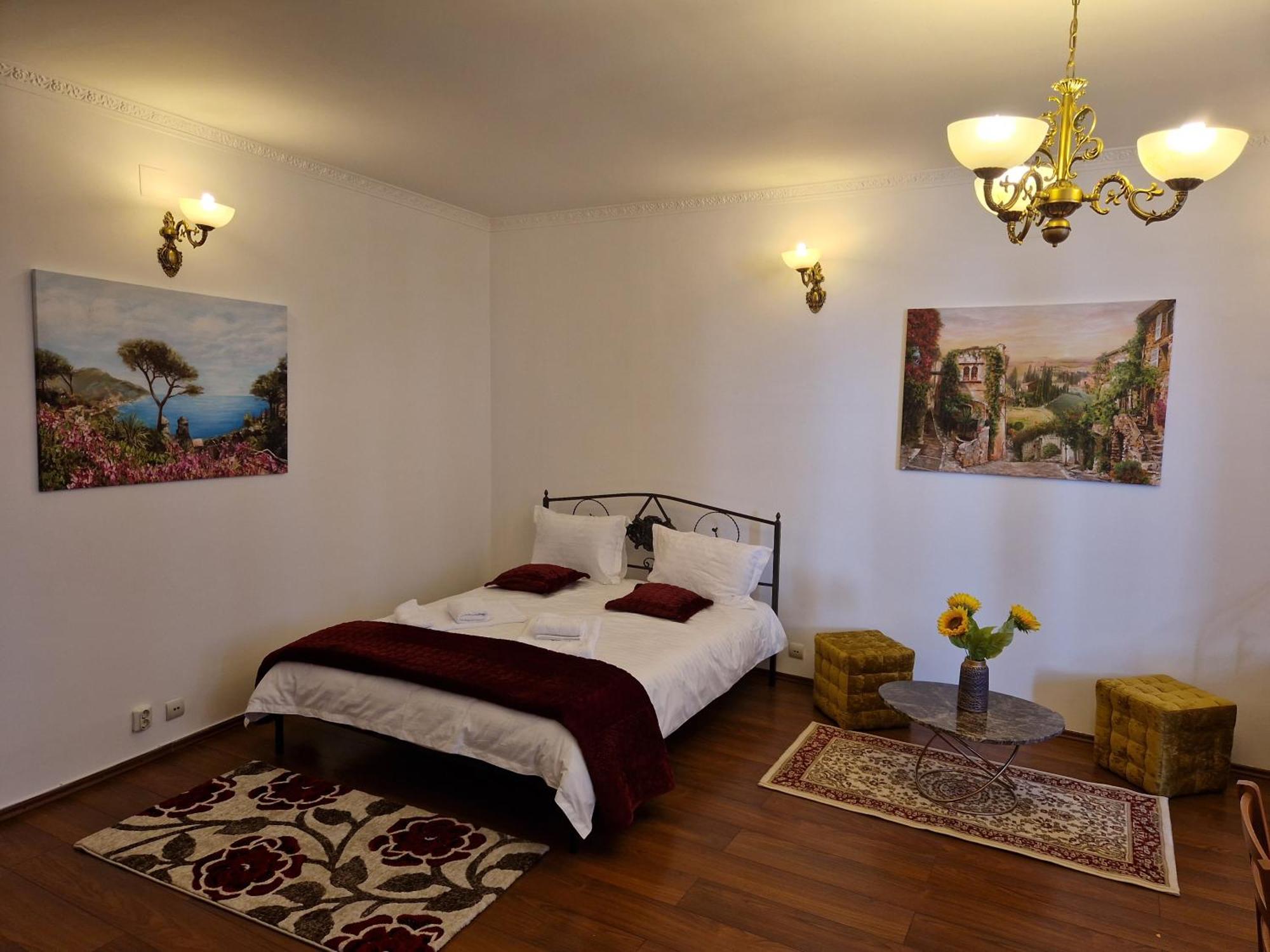 5* Royal House Near Unirii Square Villa Cluj-Napoca Esterno foto