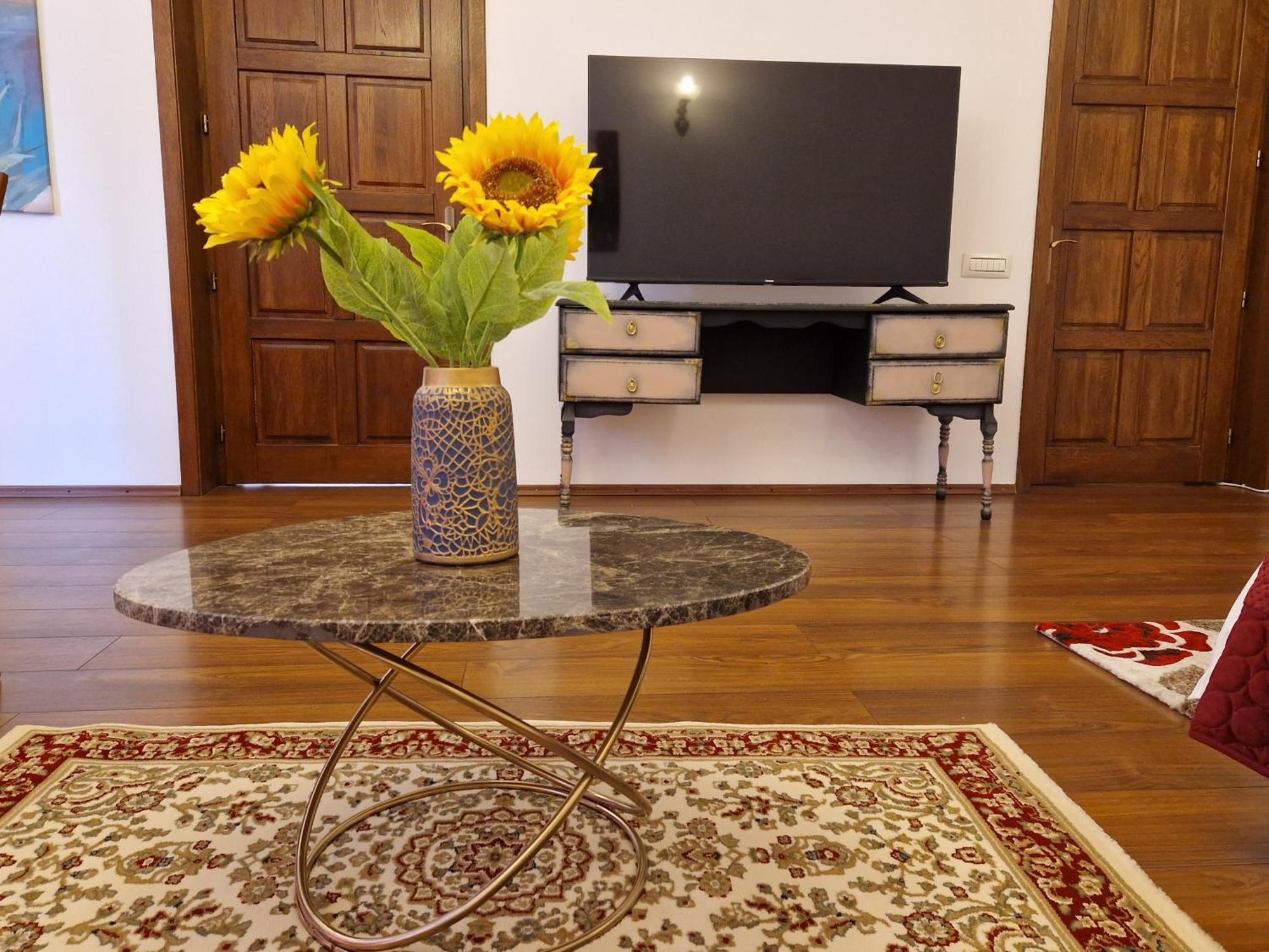 5* Royal House Near Unirii Square Villa Cluj-Napoca Esterno foto