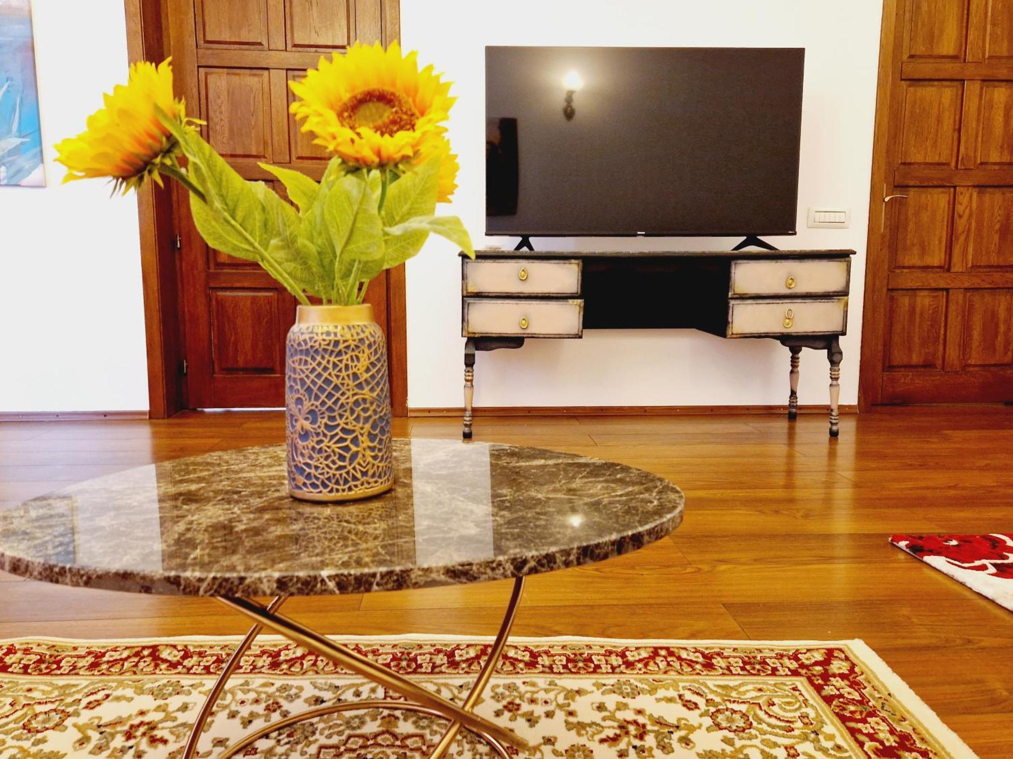 5* Royal House Near Unirii Square Villa Cluj-Napoca Esterno foto
